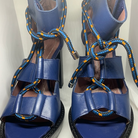 Zara Blue Leather Chunky Heel Sandals - Picture 5 of 8